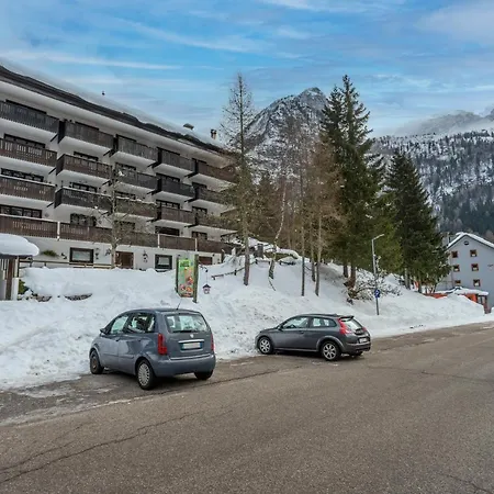 Scricciolo Nel Cuore Di Sella Nevea
